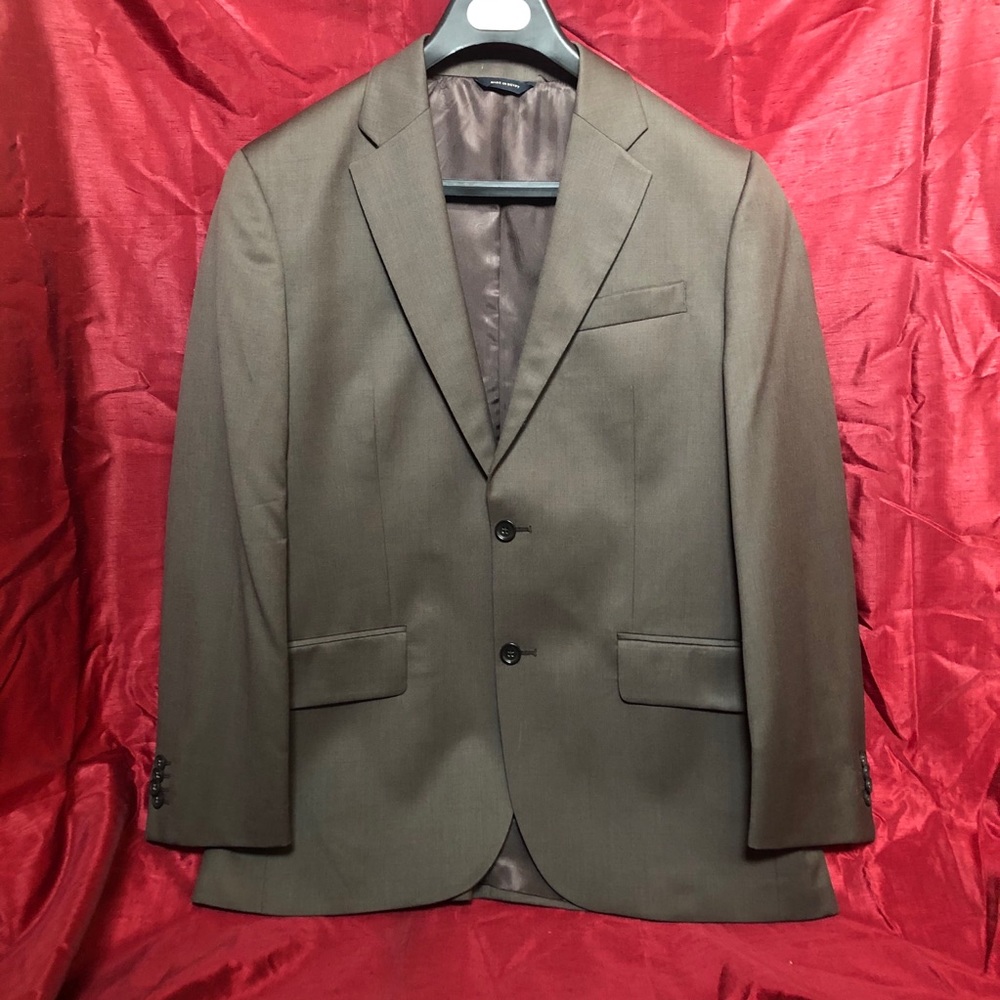 DKNY men’s dark gray Suit